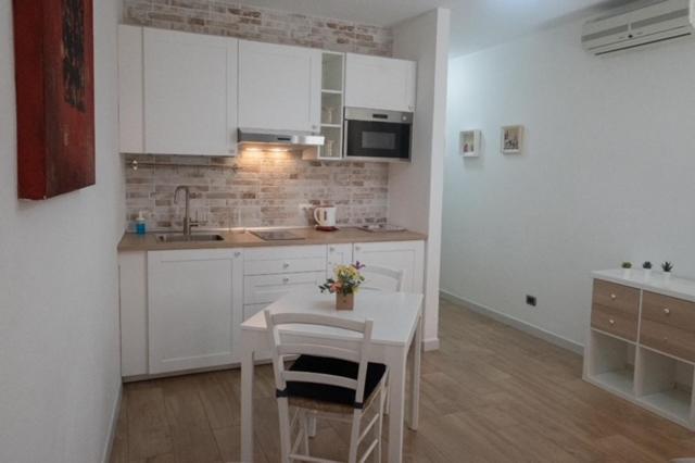 Villanova Apartment Кальяри Экстерьер фото
